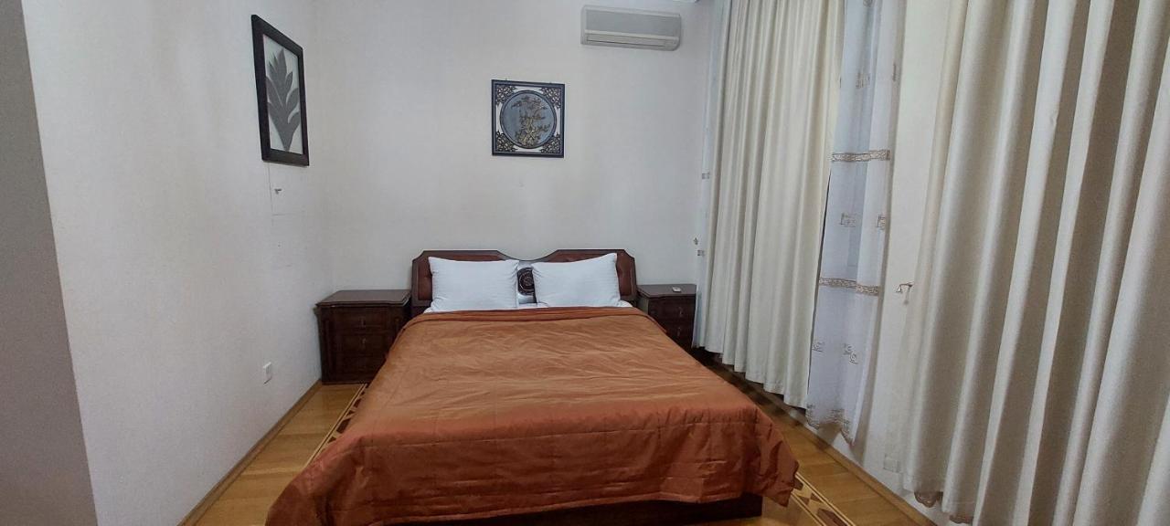 Azneft Royal Suite Apartment Sea View Баку Екстериор снимка
