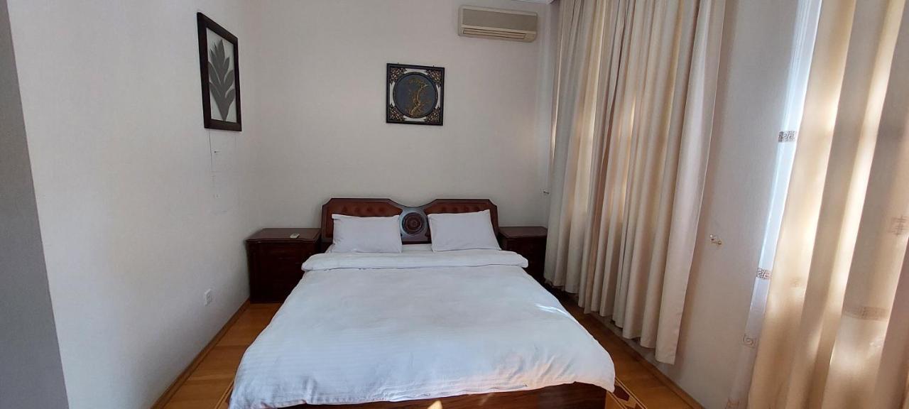 Azneft Royal Suite Apartment Sea View Баку Екстериор снимка