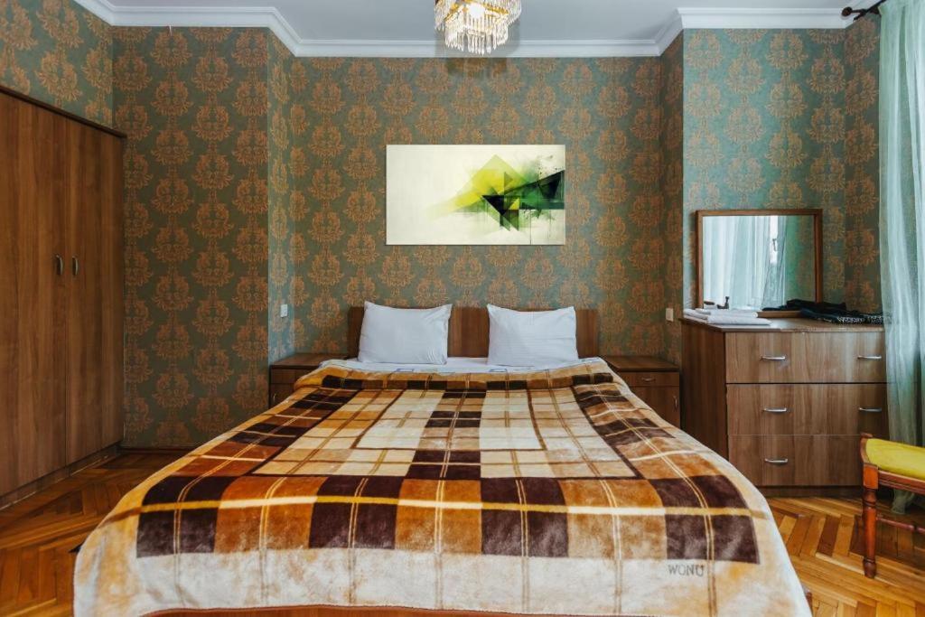 Azneft Royal Suite Apartment Sea View Баку Екстериор снимка