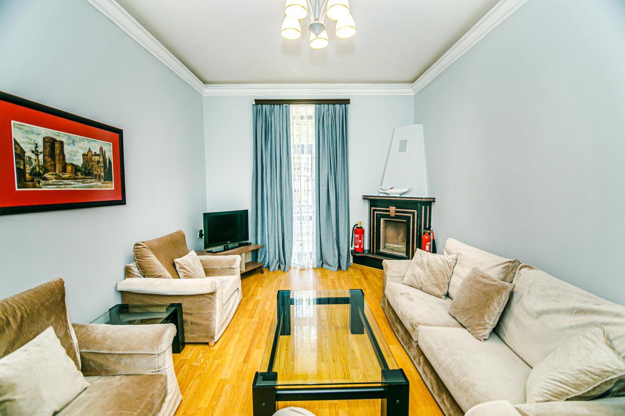 Azneft Royal Suite Apartment Sea View Баку Екстериор снимка