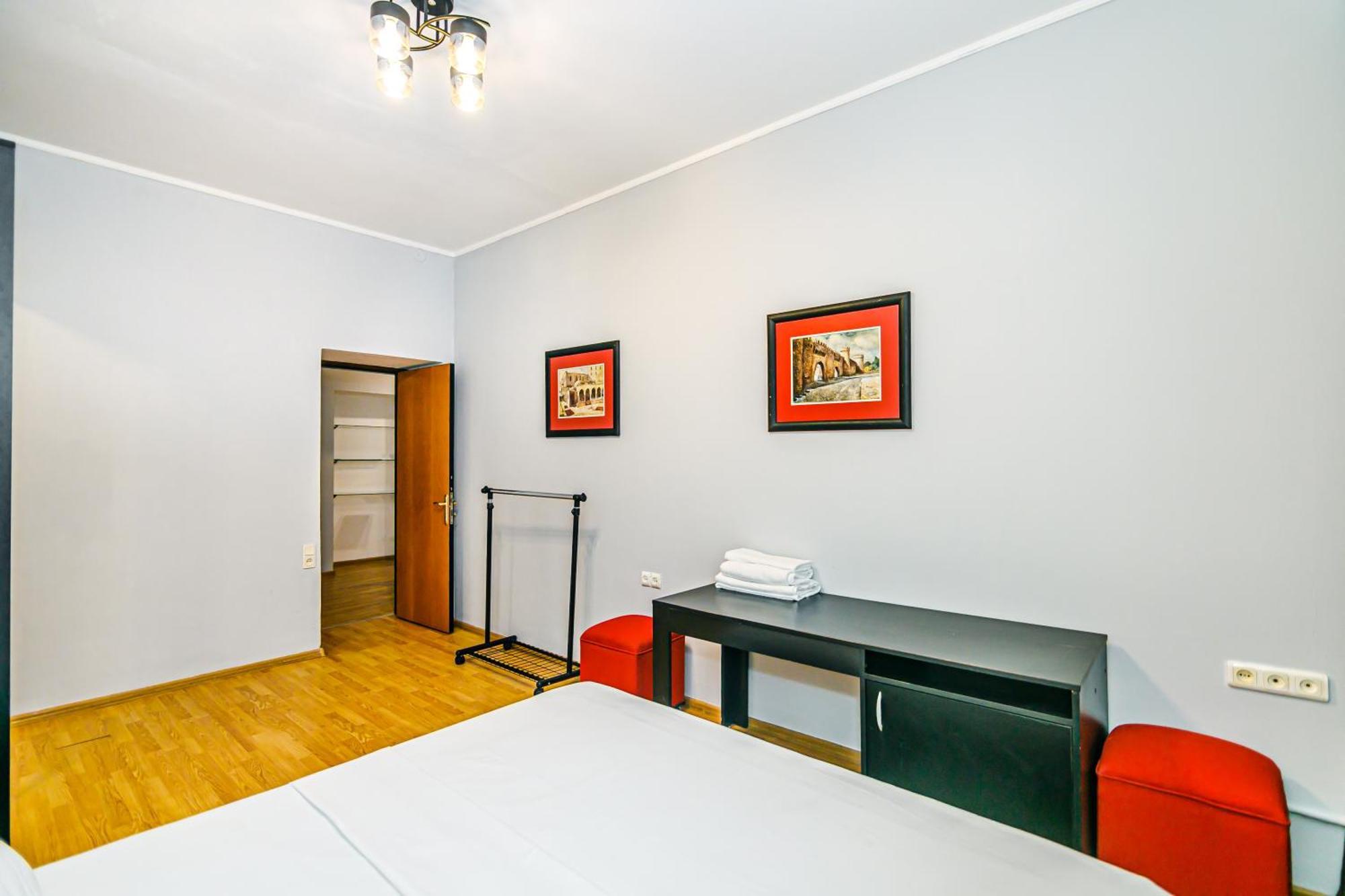 Azneft Royal Suite Apartment Sea View Баку Екстериор снимка