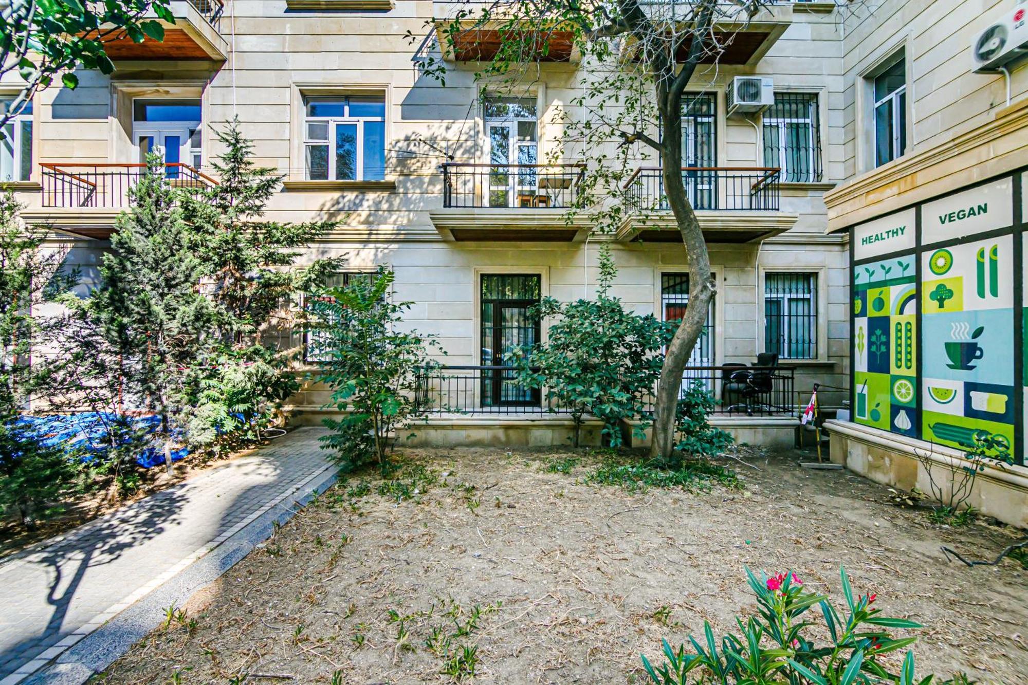 Azneft Royal Suite Apartment Sea View Баку Екстериор снимка