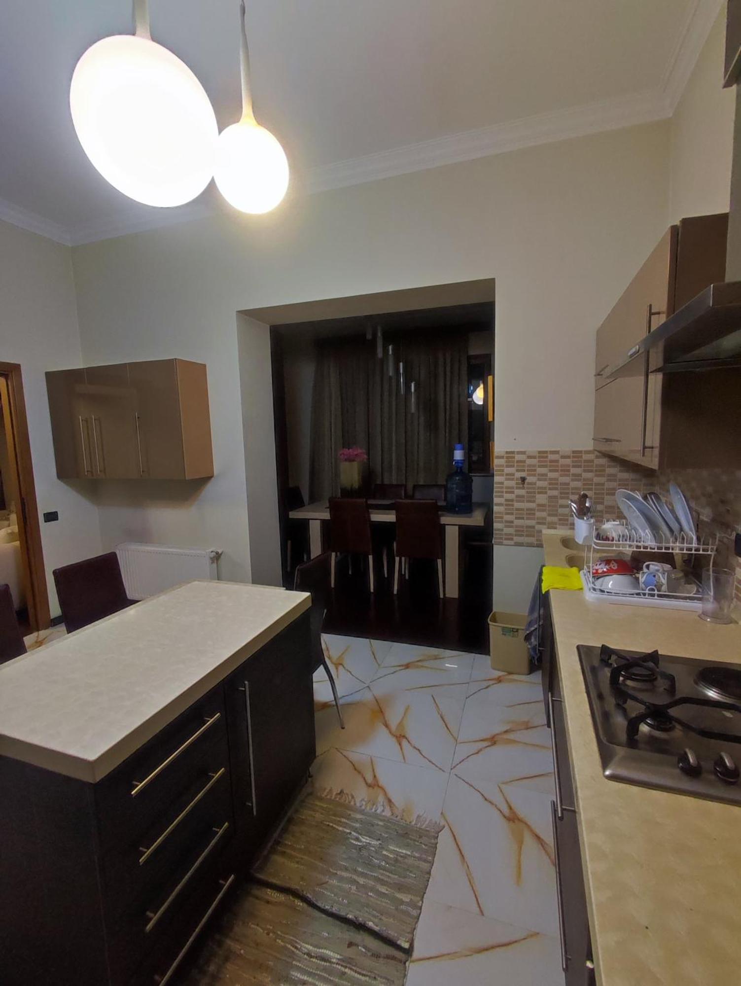 Azneft Royal Suite Apartment Sea View Баку Екстериор снимка