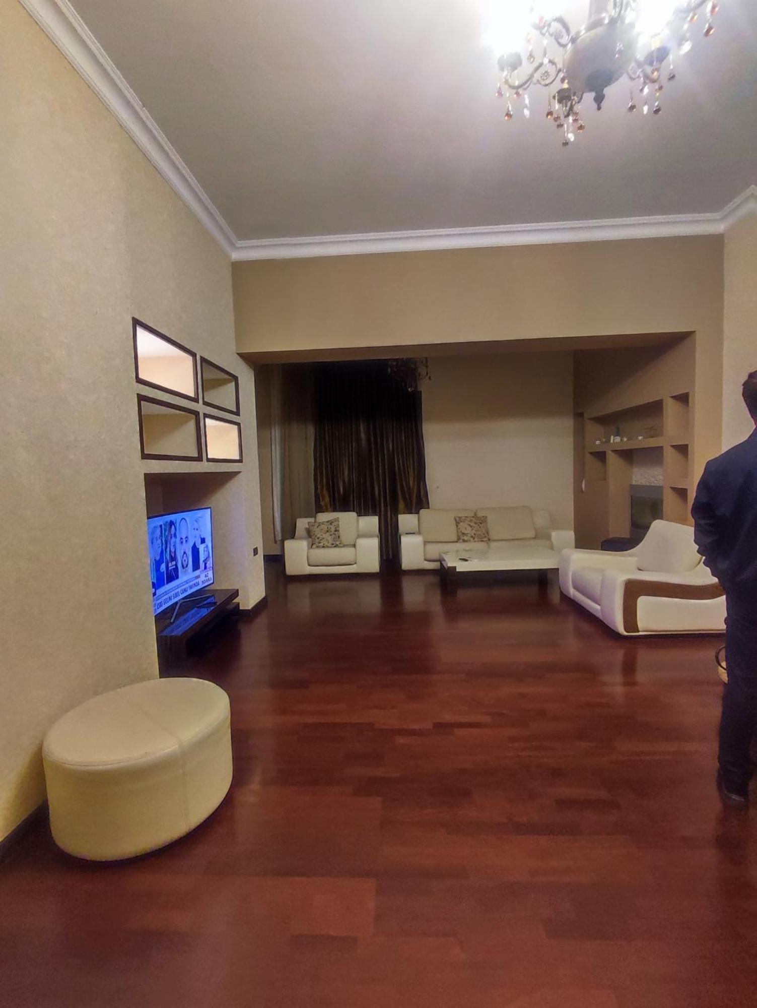 Azneft Royal Suite Apartment Sea View Баку Екстериор снимка